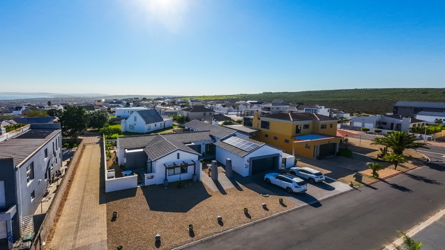 4 Bedroom Property for Sale in Myburgh Park Western Cape